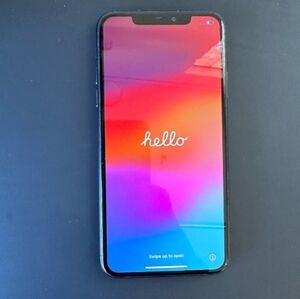iPhone 11 Pro Max 256 GB Space Gray Unlocked - Excellent Condition